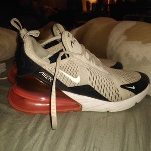 Nike air 270